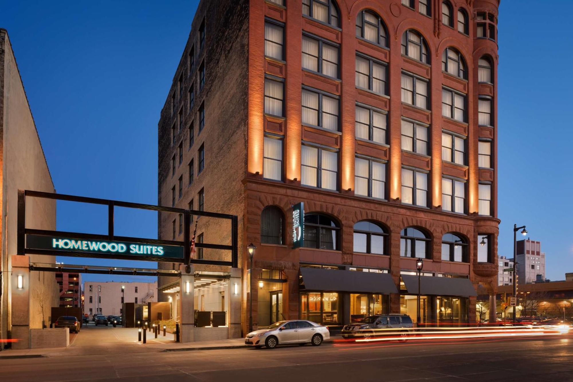 Homewood Suites By Hilton Milwaukee Downtown Exteriör bild