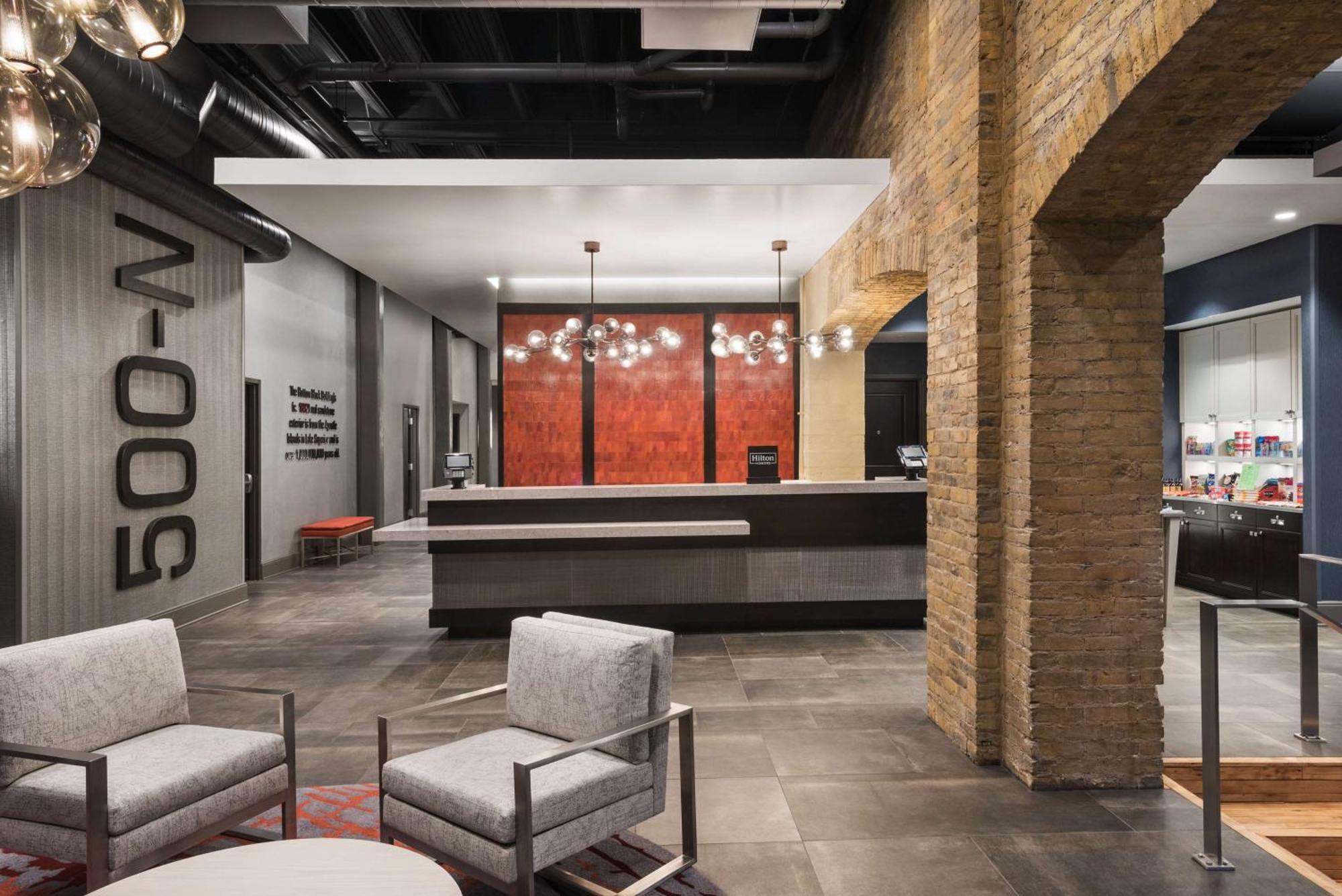 Homewood Suites By Hilton Milwaukee Downtown Exteriör bild